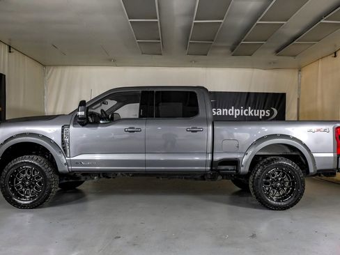 Used 2024 Ford F250 Lariat image 12