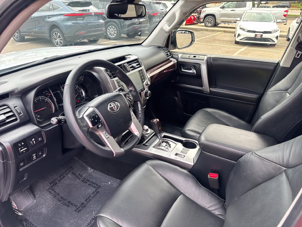 Used 2024 Toyota 4Runner Limited AWD/4WD image 14
