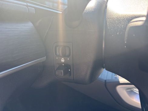 Used 2023 Mercedes-Benz GLE 350 4MATIC image 16