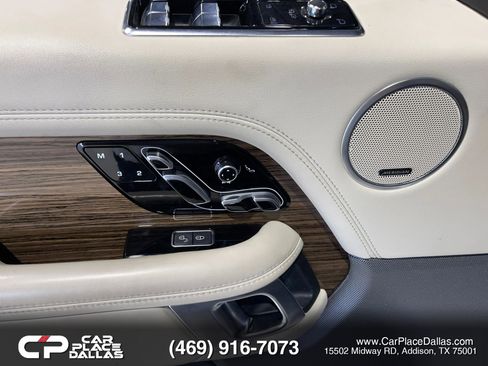Used 2018 Land Rover Range Rover HSE image 20