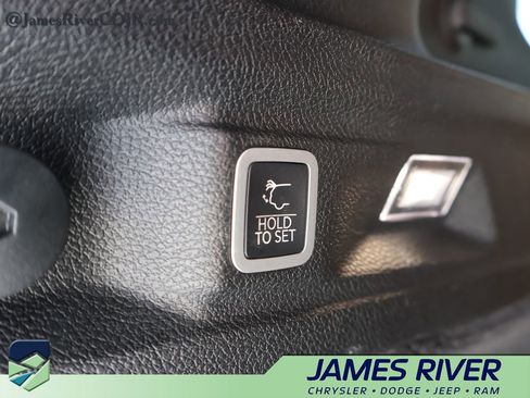 Used 2021 Jeep Grand Cherokee L Summit AWD/4WD image 17