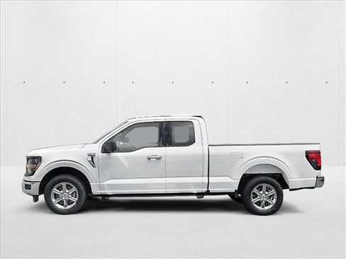New 2025 Ford F150 XLT w/ Equipment Group 302A MID image 2