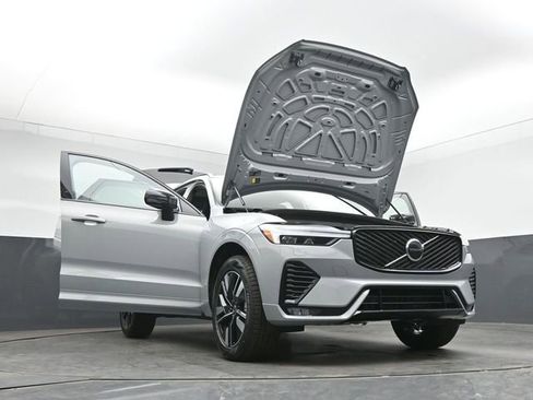 New 2026 Volvo XC60 B5 Core w/ Climate Package AWD/4WD image 52