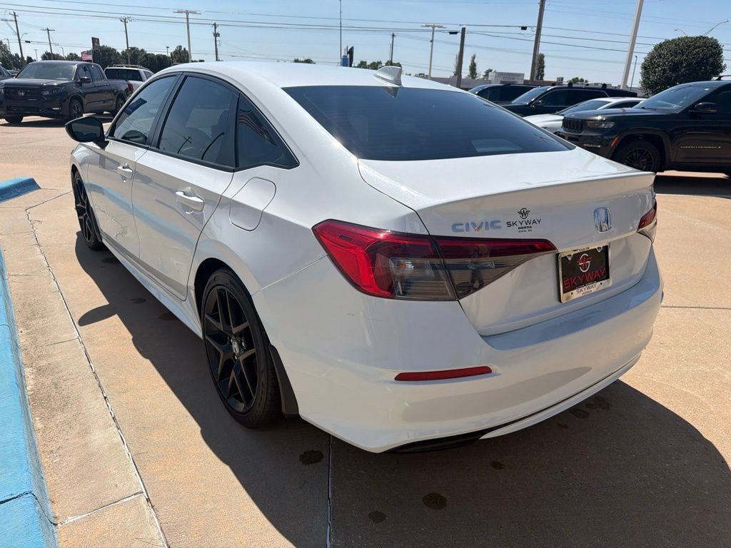 Used 2024 Honda Civic Sport image 8
