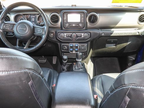 Used 2019 Jeep Wrangler Unlimited Sport S AWD/4WD image 10