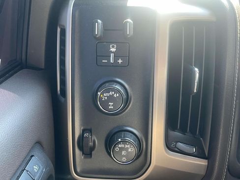Used 2018 GMC Sierra 1500 Denali w/ Denali Ultimate Package AWD/4WD image 18