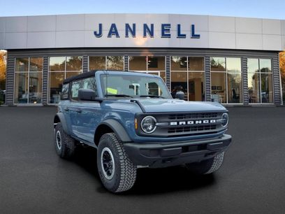 New 2025 Ford Bronco 4-Door w/ Sasquatch Package