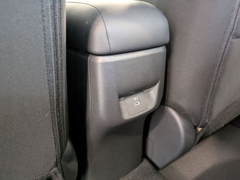 New 2025 Nissan Versa SR w/ Trunk Package image 22