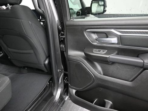 New 2026 RAM 1500 4x4 Crew Cab image 13
