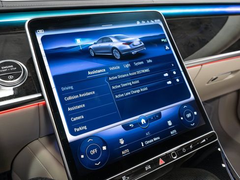 Used 2023 Mercedes-Benz S 580 4MATIC Sedan w/ AMG Line image 64