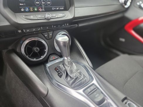 Used 2022 Chevrolet Camaro LT image 15
