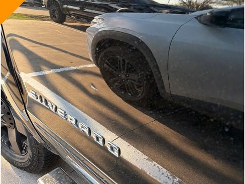 Used 2017 Chevrolet Silverado 1500 LT w/ All Star Edition RWD image 17