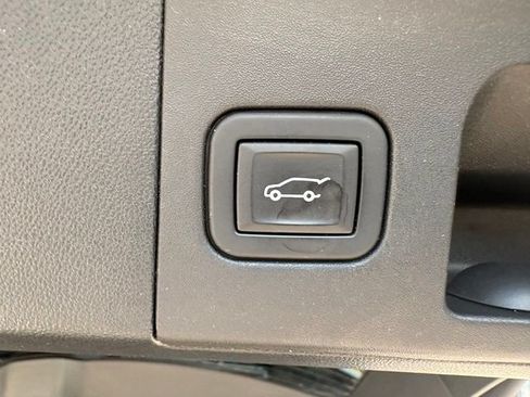 Used 2023 Cadillac XT5 Luxury AWD/4WD image 36