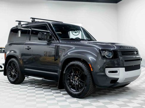 Used 2023 Land Rover Defender 90 SE AWD/4WD image 4