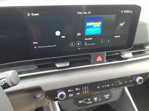 New 2026 Kia Carnival EX FWD image 17