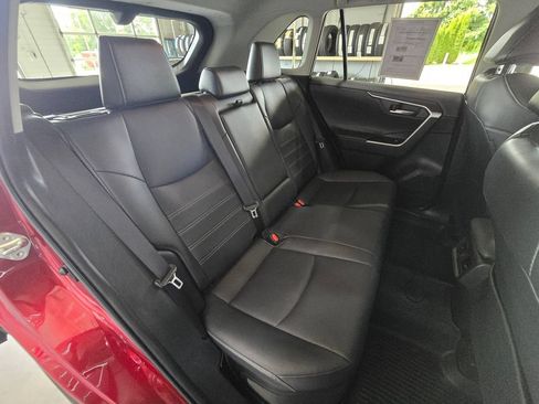 Used 2020 Toyota RAV4 Limited AWD/4WD image 27