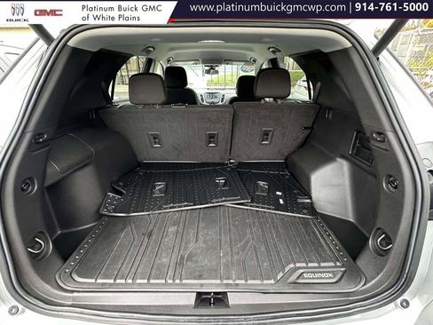 Used 2021 Chevrolet Equinox LT image 10