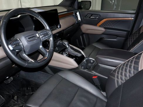 Used 2023 GMC Canyon Denali image 23