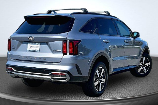 Used 2021 Kia Sorento EX w/ Panoramic Sunroof Package AWD/4WD image 6