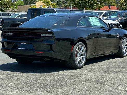 New 2025 Dodge Charger Daytona Scat Pack w/ Track Pack image 4
