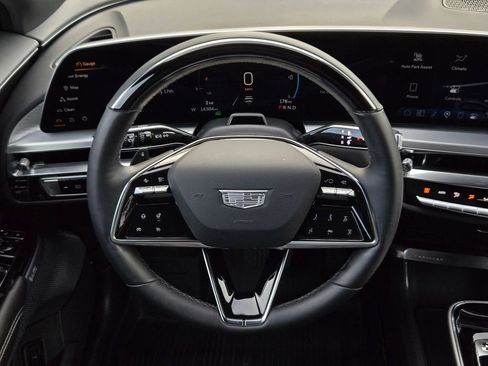 Certified 2025 Cadillac Lyriq Luxury image 15