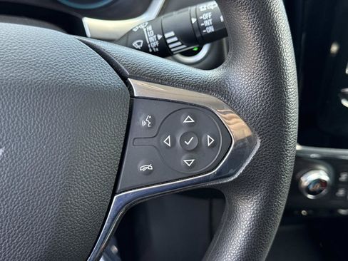Used 2018 Chevrolet Traverse LS FWD image 12