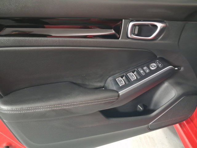 Certified 2025 Honda Civic Sport Touring image 21