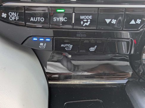Used 2023 Acura MDX SH-AWD w/ Advance Package image 25
