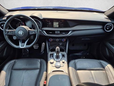 Used 2022 Alfa Romeo Stelvio Ti AWD/4WD image 19