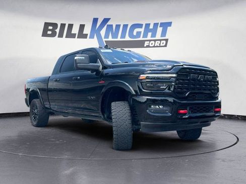 Used 2025 RAM 2500 Limited AWD/4WD image 7