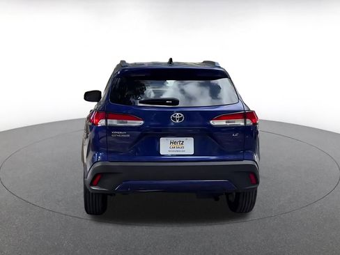 Used 2025 Toyota Corolla Cross LE image 12