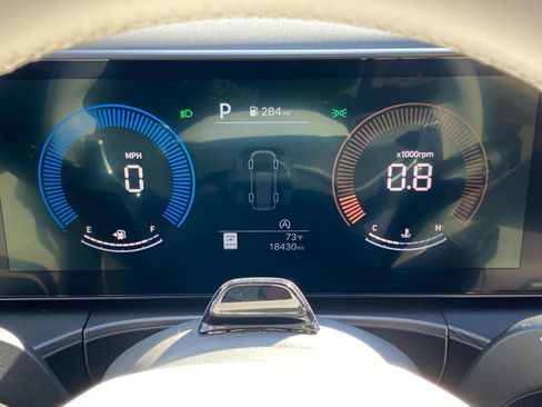 Used 2025 Hyundai Santa Fe SEL image 43