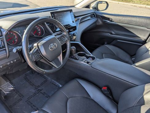 Used 2022 Toyota Camry XSE image 19
