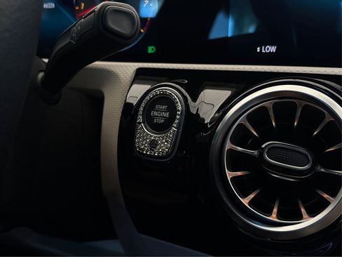 Used 2022 Mercedes-Benz CLA 250 4MATIC image 27