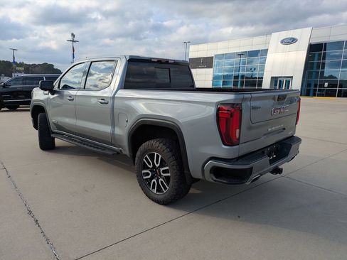 Used 2024 GMC Sierra 1500 AT4 w/ Technology Package image 6