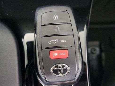 New 2026 Toyota Prius Plug-In Hybrid image 27