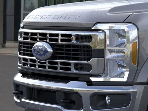 New 2026 Ford F450 XLT w/ 360-Degree Camera Package image 17