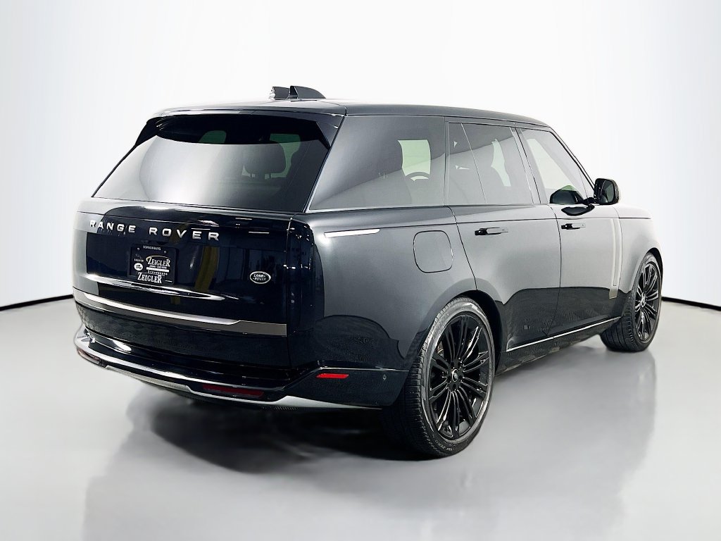 Used 2023 Land Rover Range Rover SE AWD/4WD image 5
