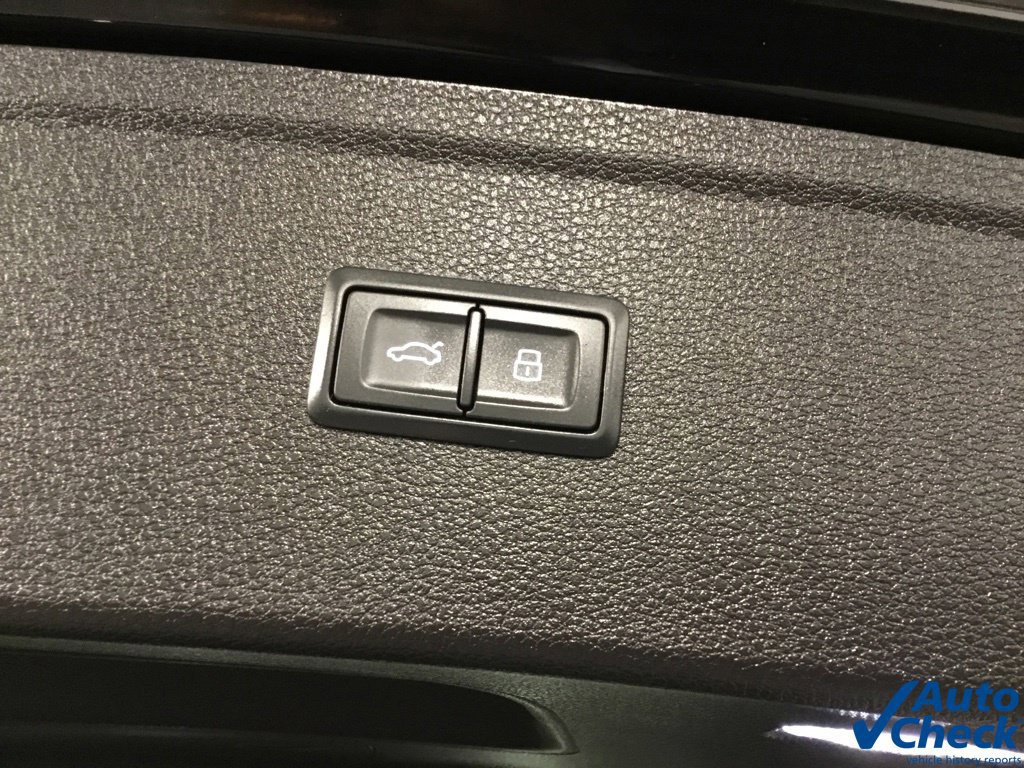 Used 2018 Audi Q5 2.0T Premium Plus w/ Premium Plus Package AWD/4WD image 13