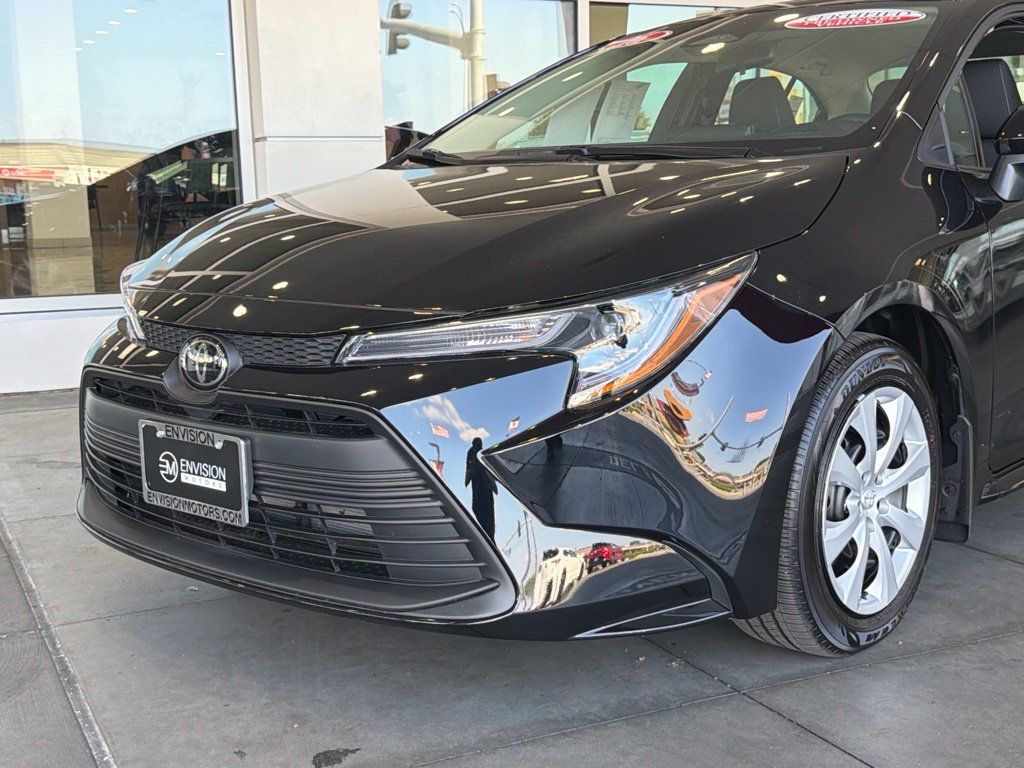 Certified 2026 Toyota Corolla LE FWD image 3