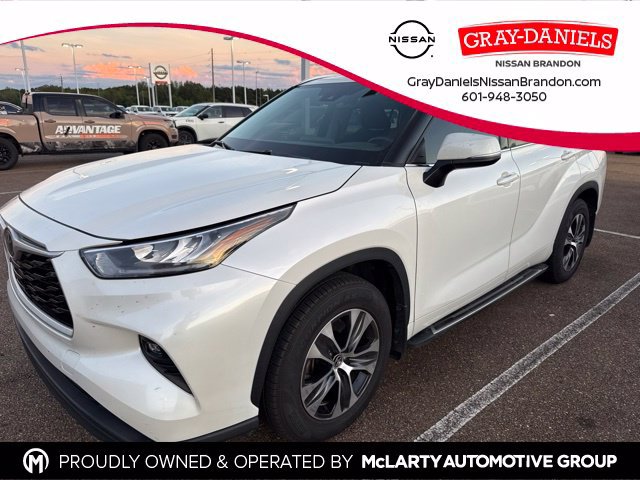 Used 2020 Toyota Highlander XLE FWD 360° Tour