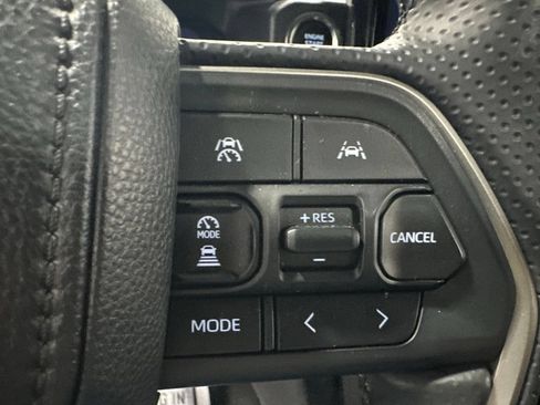Used 2025 Toyota 4Runner Limited AWD/4WD image 20