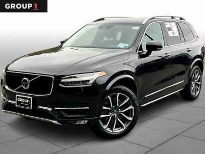 Used 2018 Volvo XC90 T5 Momentum w/ Convenience Package