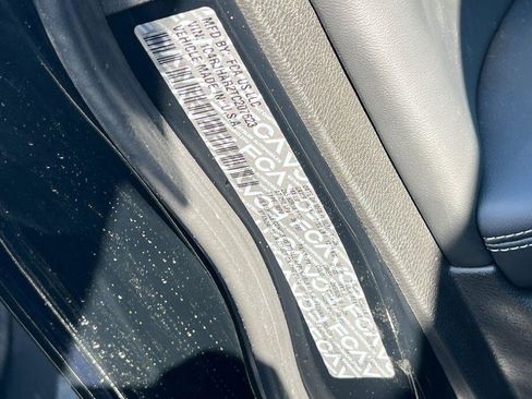 New 2026 Jeep Grand Cherokee Altitude image 27