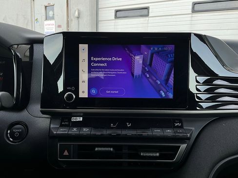 Used 2025 Toyota Camry LE image 23