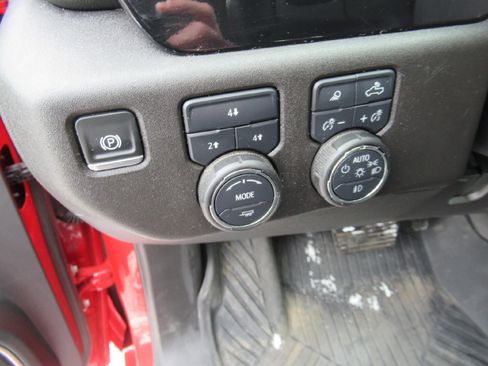 Certified 2025 Chevrolet Silverado 2500 LT image 10