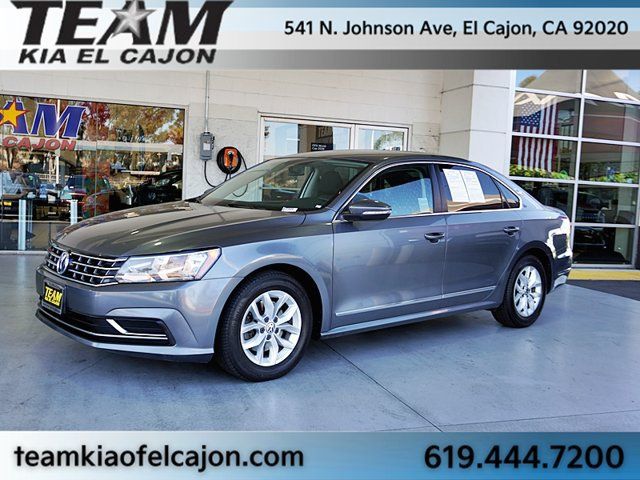 Used 2016 Volkswagen Passat 1.8T S FWD image 5