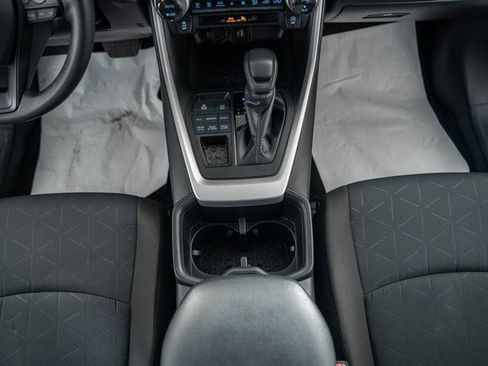 Certified 2025 Toyota RAV4 XLE image 27