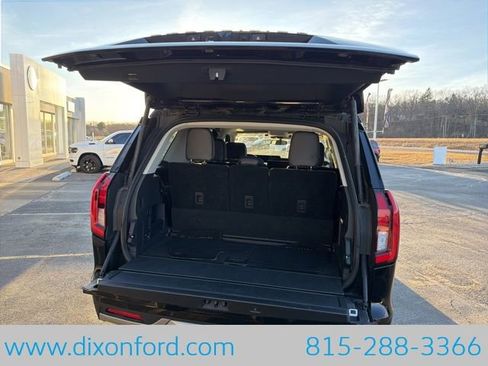 Used 2025 Ford Expedition Platinum image 29