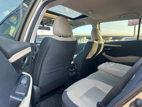 Used 2025 Subaru Outback Premium image 14